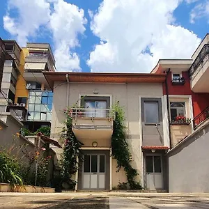 A Cheerful With Free Parking Space Apartment